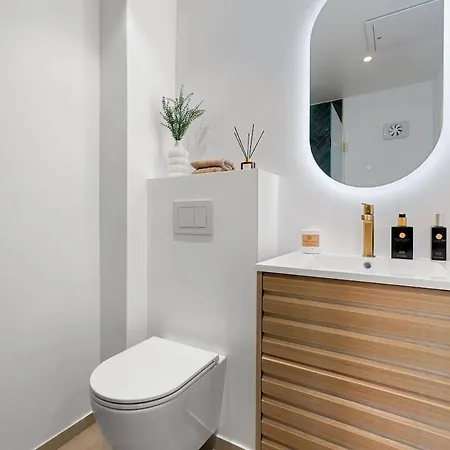 Cosy 4 Bedroom Apartment